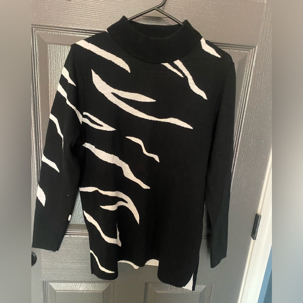 High quality Karen Lessly sweater